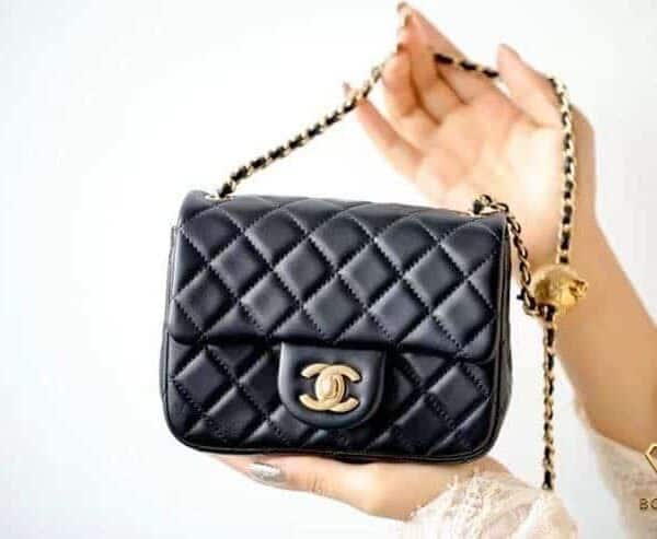 Chanel Mini Flap bag in black