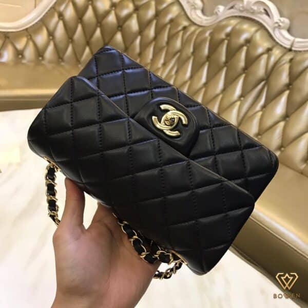 CHANEL CLASSIC MINI FLAP BAG