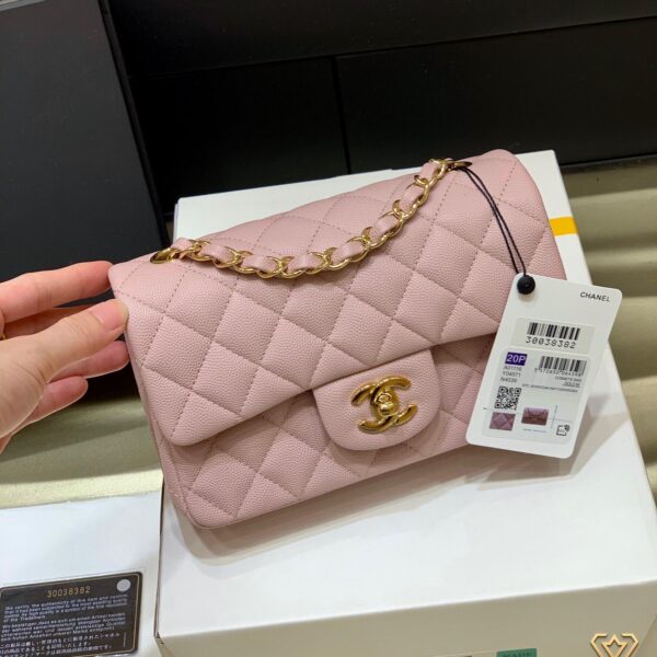 CHANEL CLASSI FLAP PINK