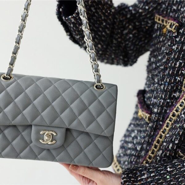 CHANEL CLASSIC FLAP 23cm GREY