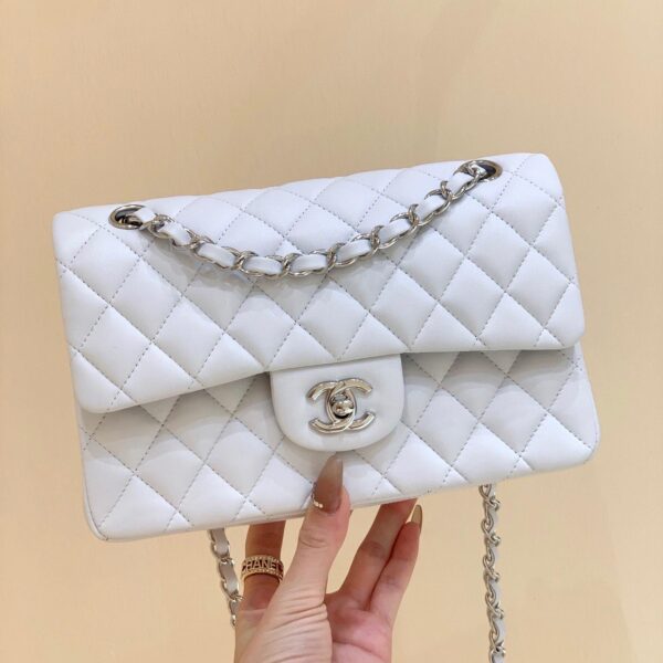 CHANEL CLASSIC FLAP 23cm