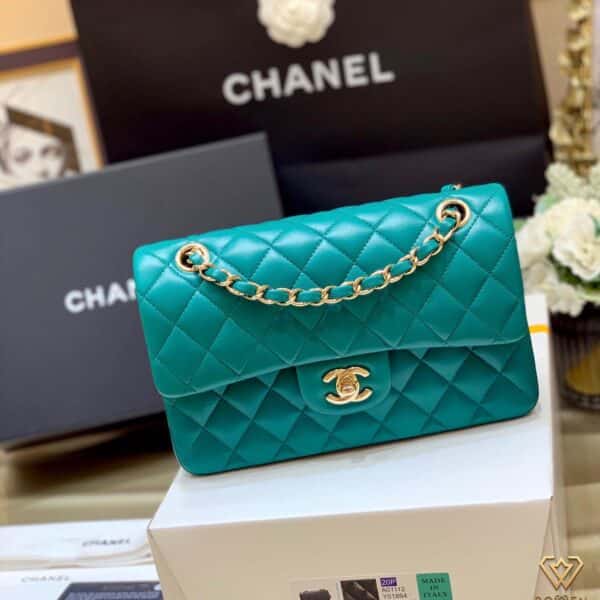 CHANEL CLASSIC FLAP DEEP GREEN