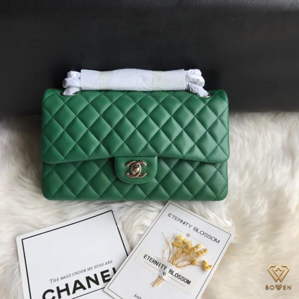 CHANEL CLASSIC FLAP 25CM GREEN