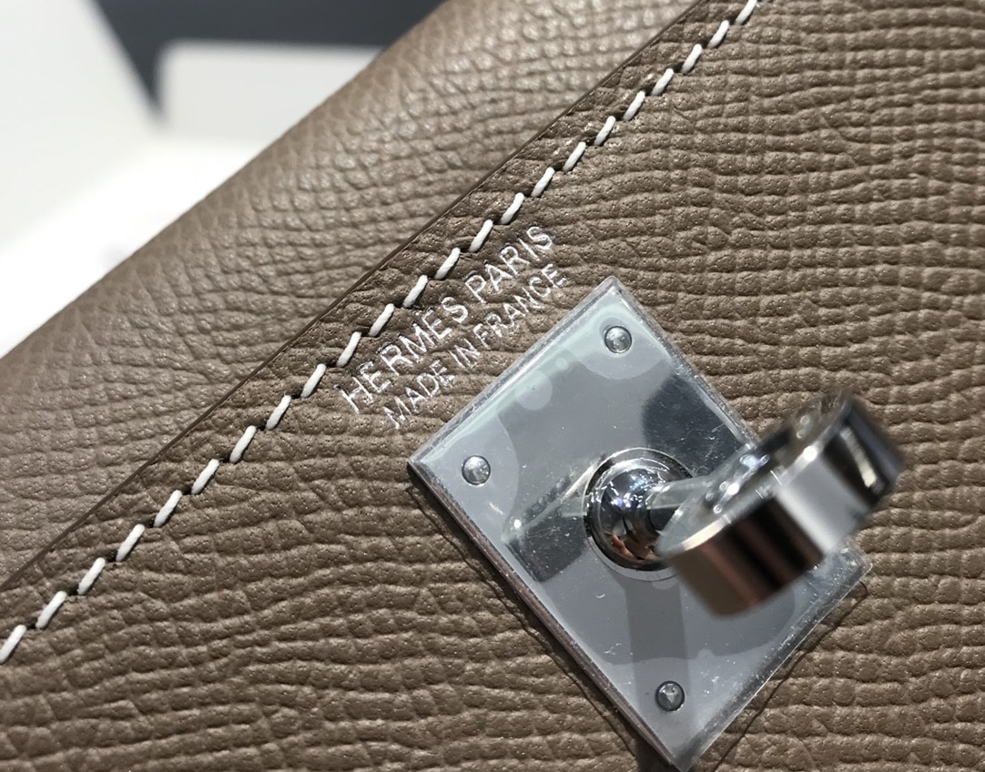 z4649559320449_109a567d069fb8cc21d5c8c0b8f4df72