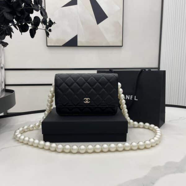 Chanel wc black