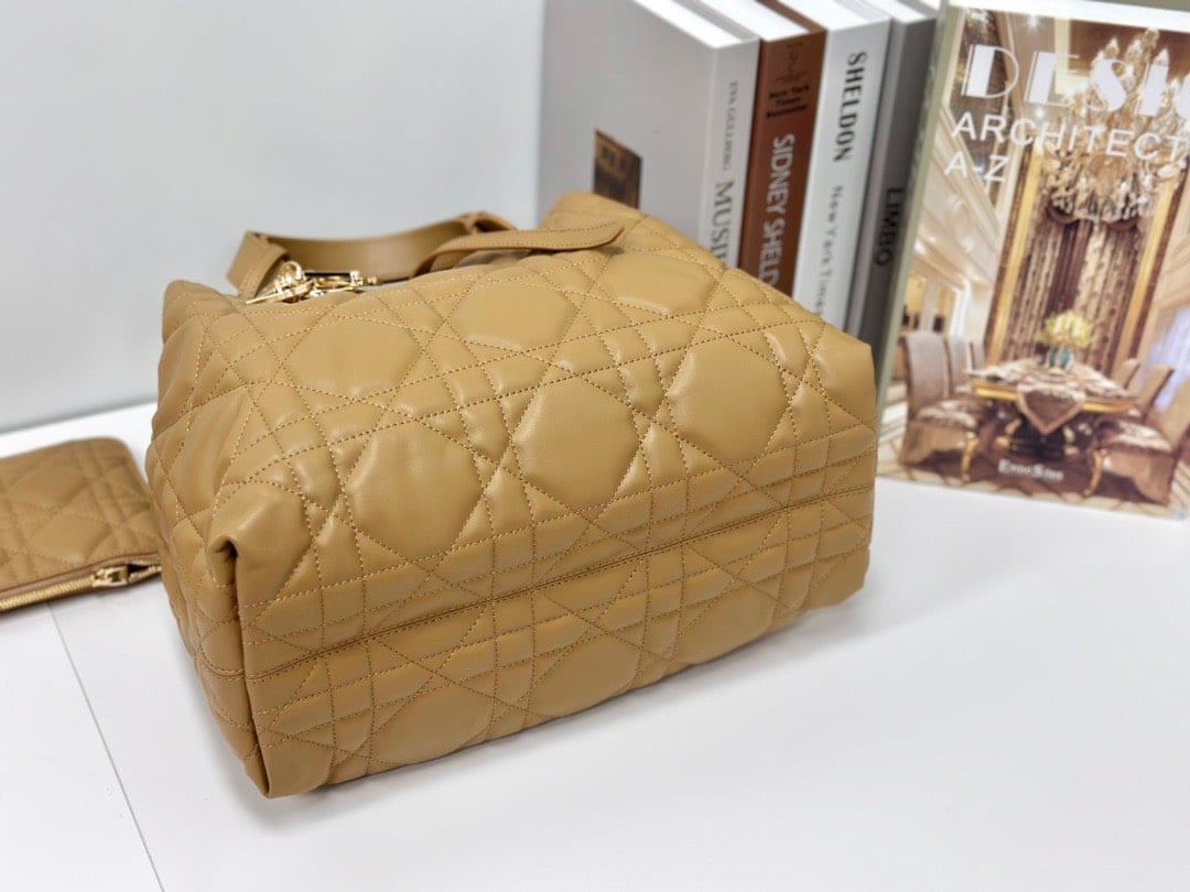 z4790453704691_ae6e194abd8ebd9130513dc2474cf18d