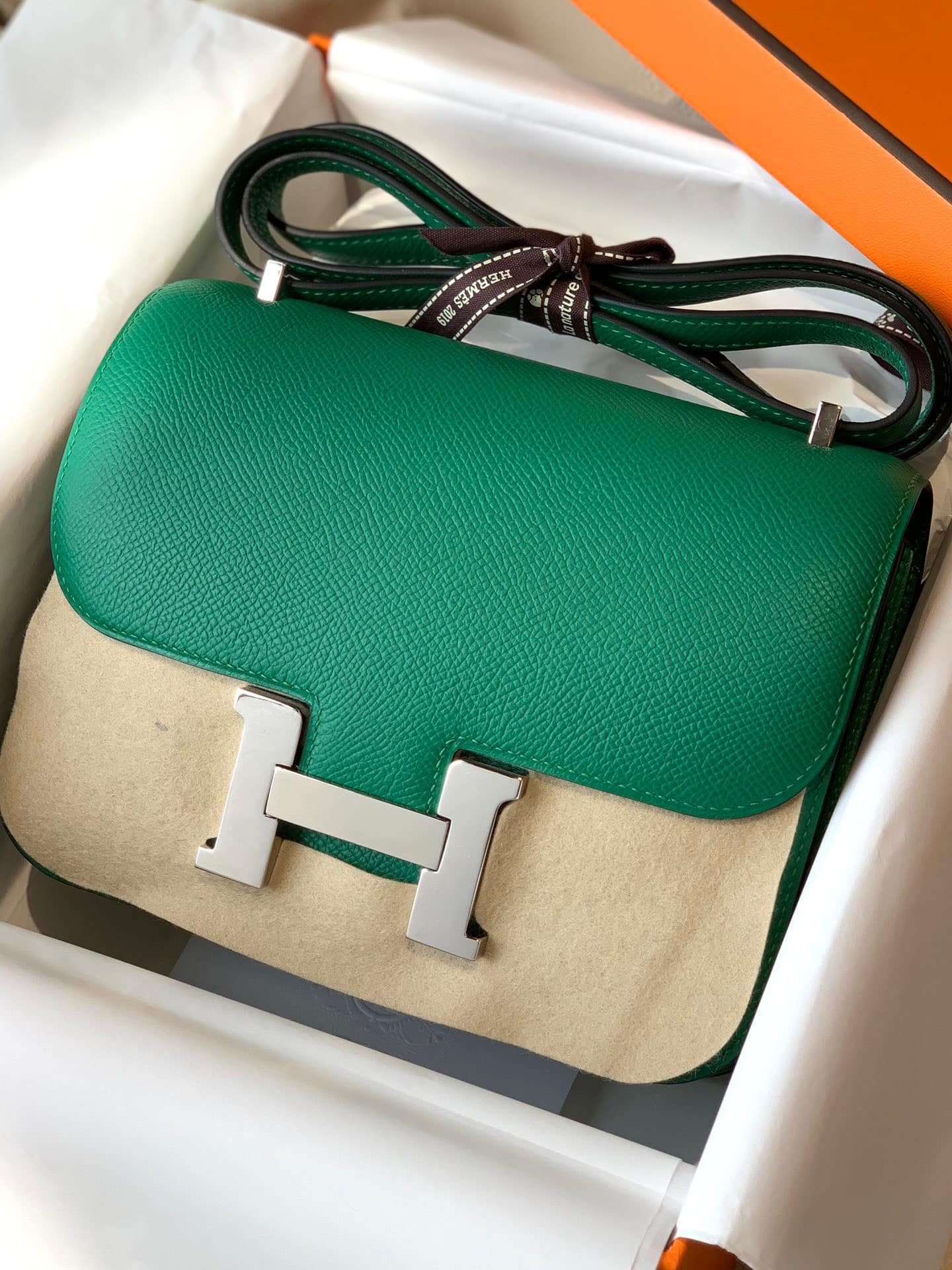 z4812764849329_1029114f012e64313a48a1491314adf4