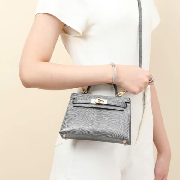 Hermes 17
